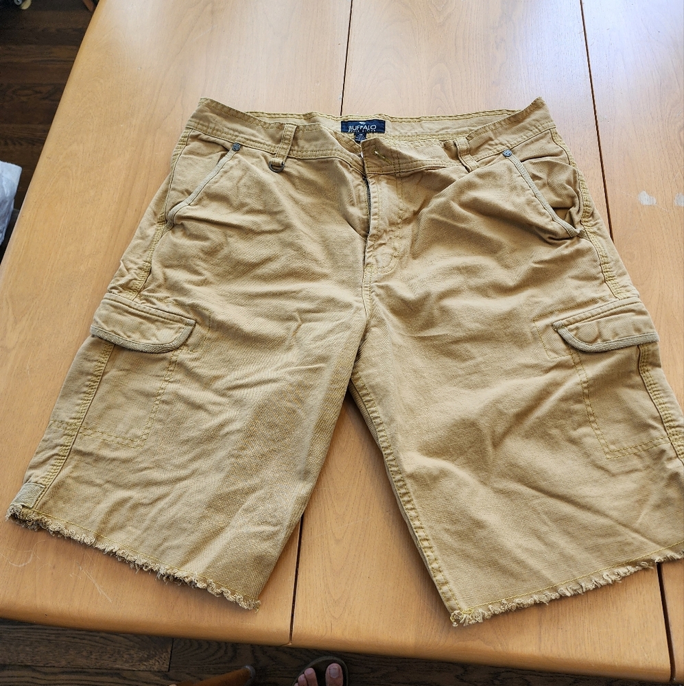 Mens Buffalo David Bitton shorts sz 36